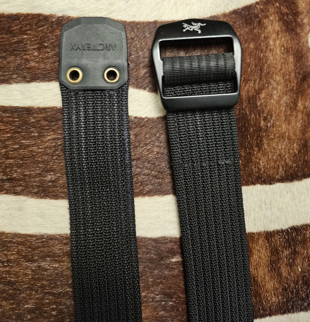 Arcteryx Conveyor Belt Mens Large Black Nylon Webbing Adjustable Hiking Outdoor